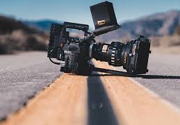 Regista unico, direttore della fotografia, filmmaker e videomaker, chi sono?