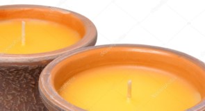 Candele alla citronella: un must have contro zanzare e insetti