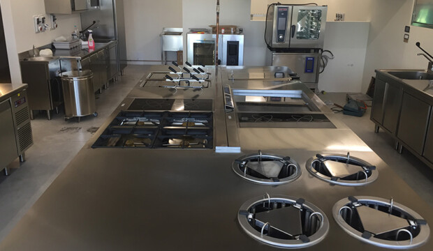 Attrezzature per gelateria e pasticceria: la resa si gioca nei dettagli (temperatura, tempi e ordine), non solo nella ricetta