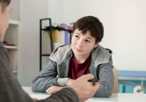 Psicologo per adolescenti a Gallarate: quando chiedere un confronto professionale?